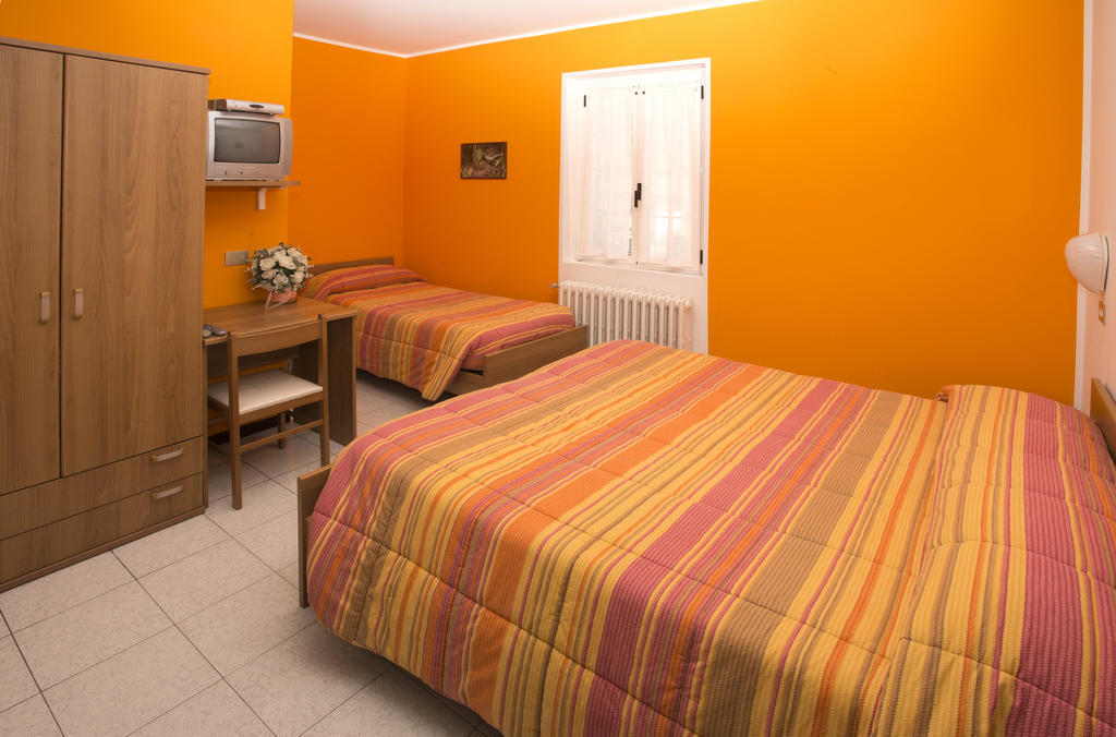 Hotel Del Mera Сорико Номер фото